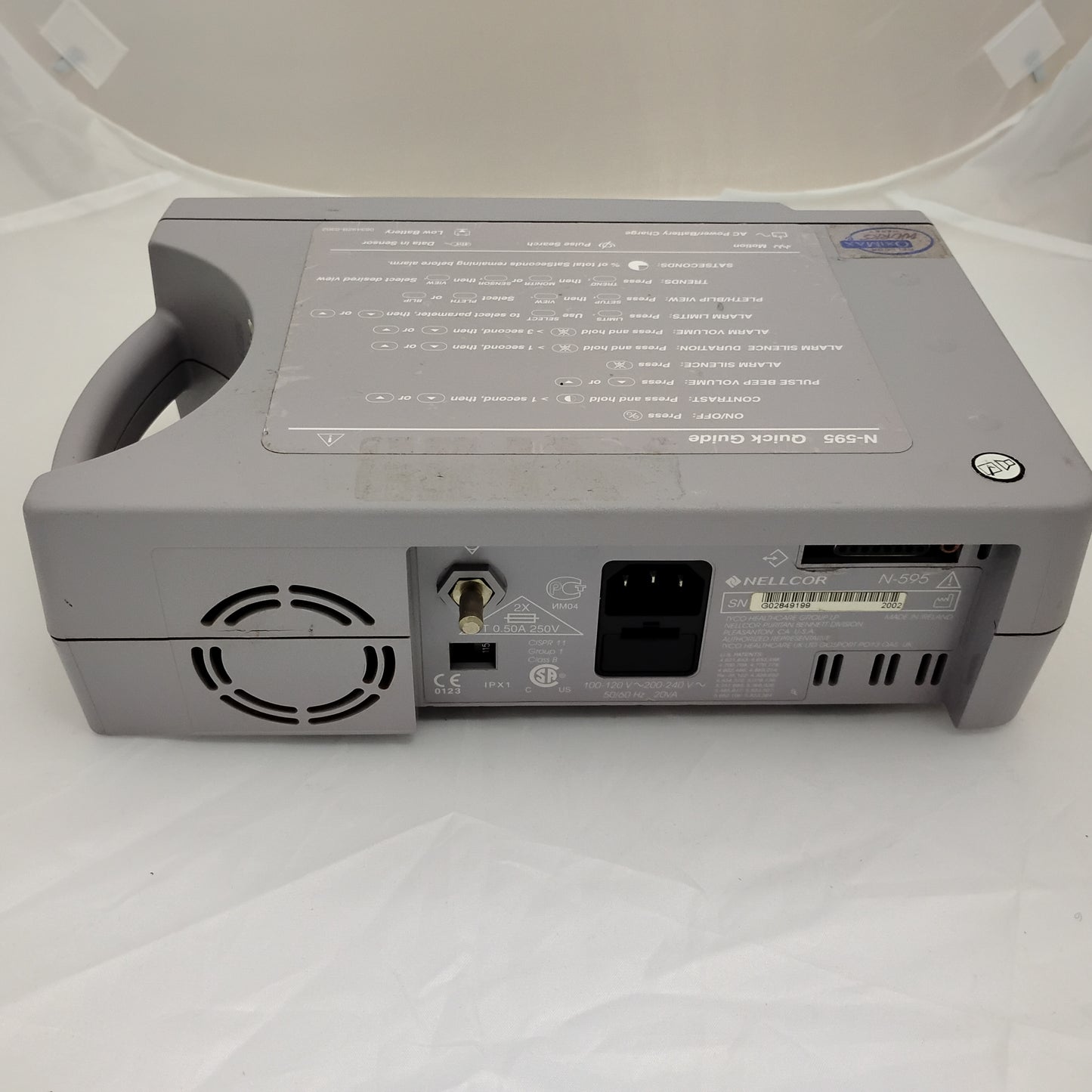 Nellcor OxiMax N-595 - unit and power cord