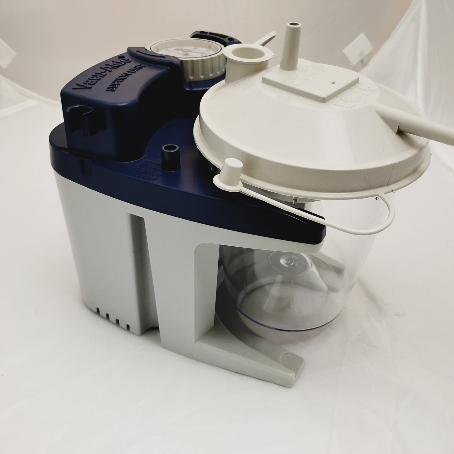 Drive DeVilbiss Vacu-Aide - with bag, power supply, and tank