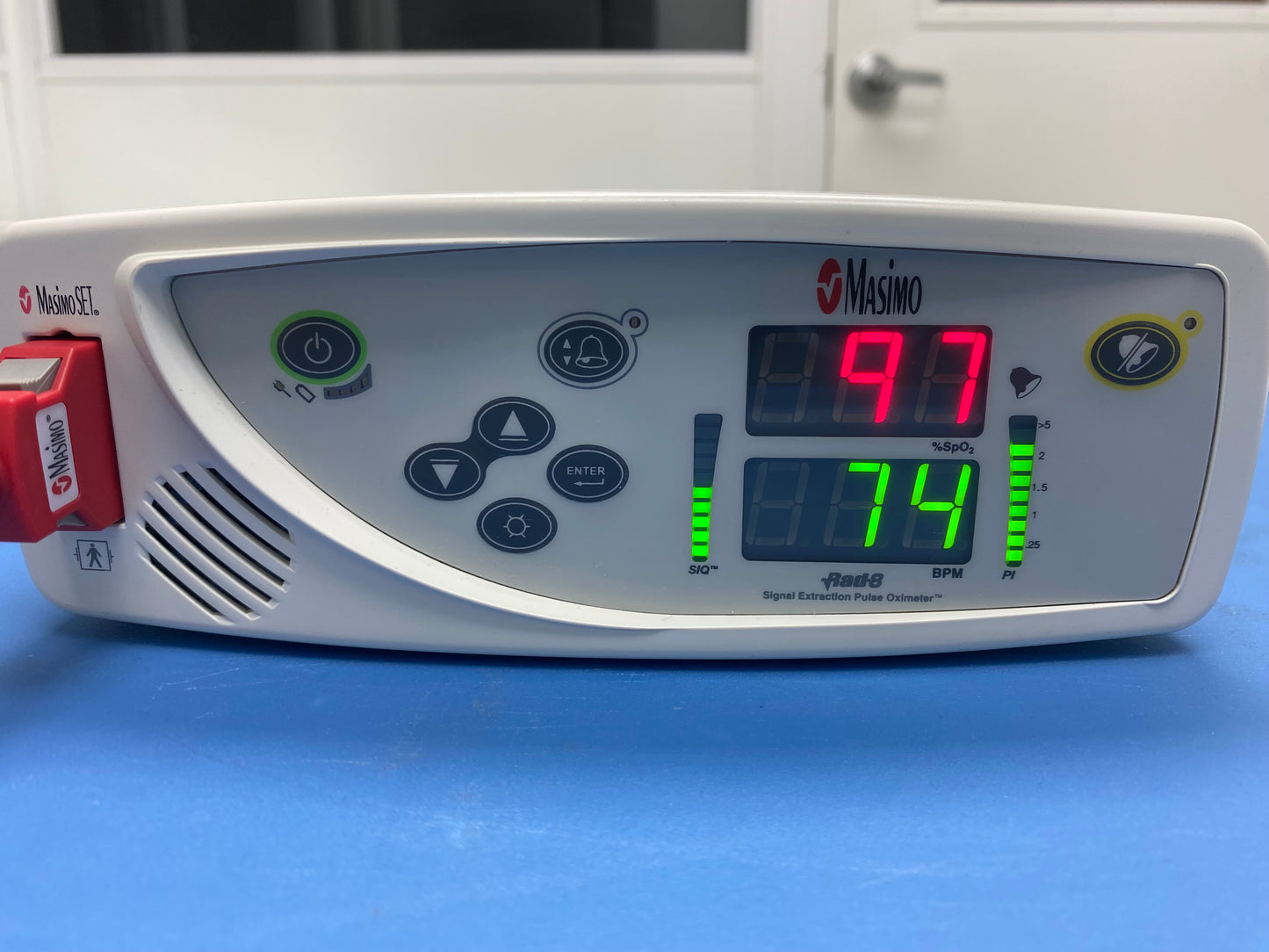 Rad8 Oximeter